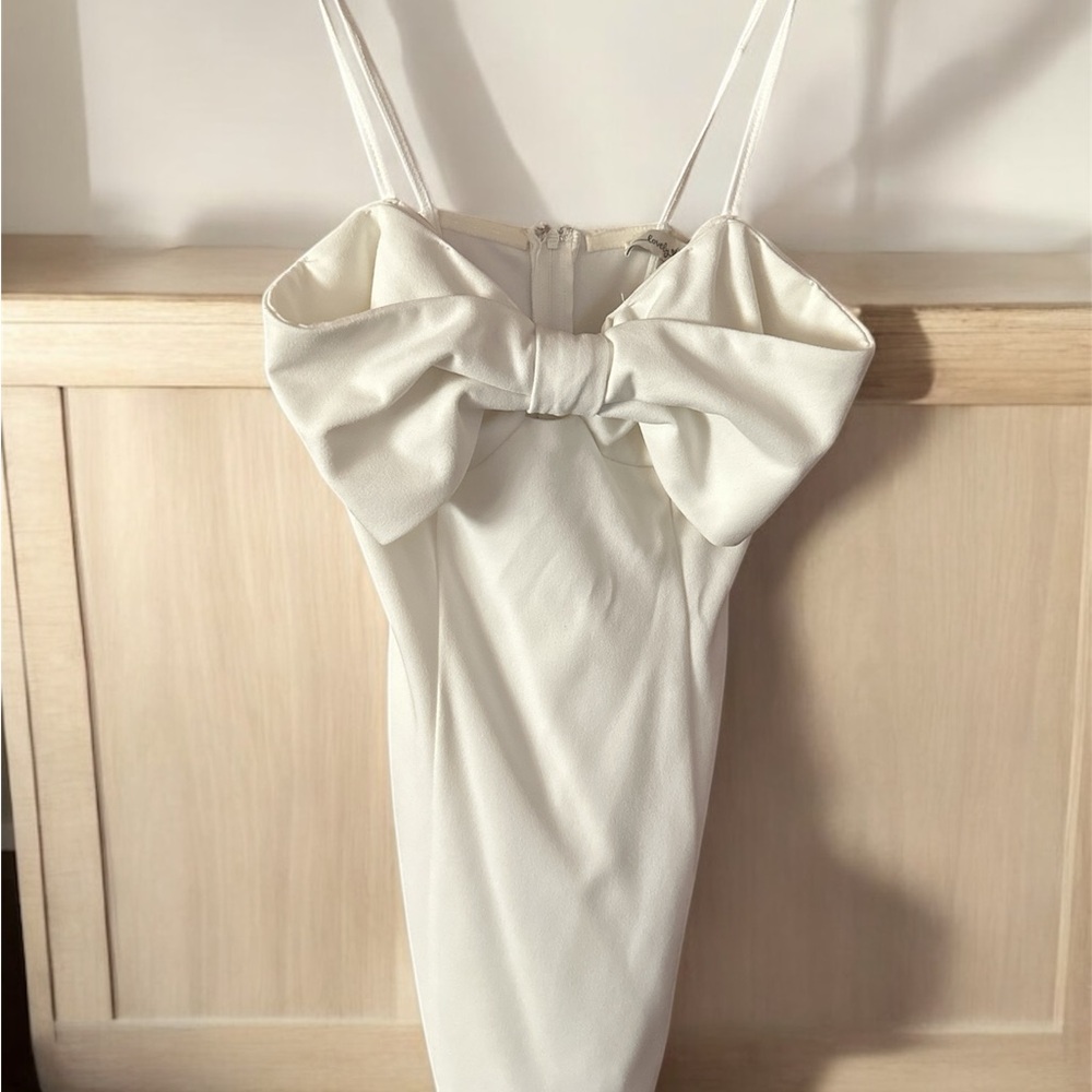 Lovely Day  Womens Elegant White Bow Dress Small